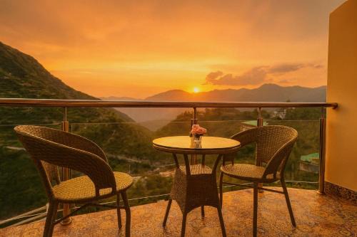 Mussoorie Hotel | The Kempty Emerald - A Wellness Boutique Hotel, Mussoorie