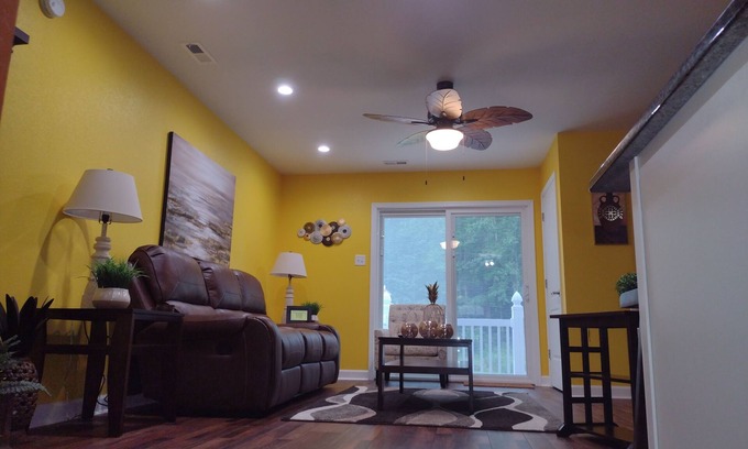 Franklin Casa | The "KINGSDALE" 2 Bedrooms