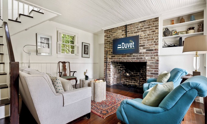 South of Broad Casa | The Kitchen House at 68 Broad