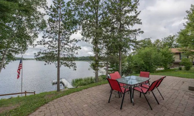Longville Casa | The Ladyslipper