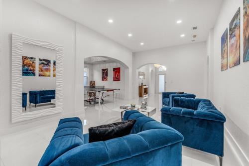 Tamiami Casa | The Lake house 305 , Perfect Sunset