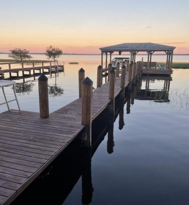 Fedhaven Apartamento | The Lake House on Lake Rosalie