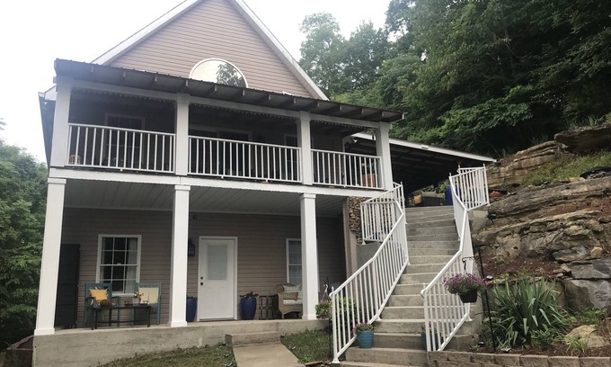 Celina Casa | The Lake View Escape at Dale Hollow Lake