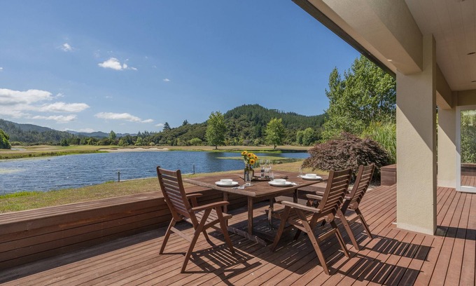 Pauanui Casa | The Lakes - Pauanui Holiday Home