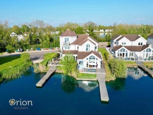 South Cerney Casa | The Landings 18, Waters Reach - P