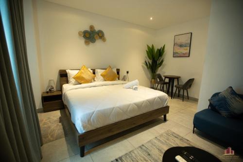 Accra Hotel | The Lennox Cozy Abode