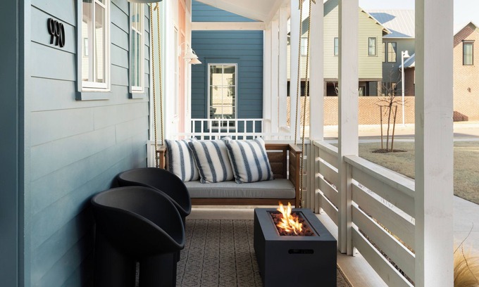 Central Oklahoma City Casa | The Letty- a Stylish 2BD in Walkable Wheeler District. Sleeps 7. Heart of OKC