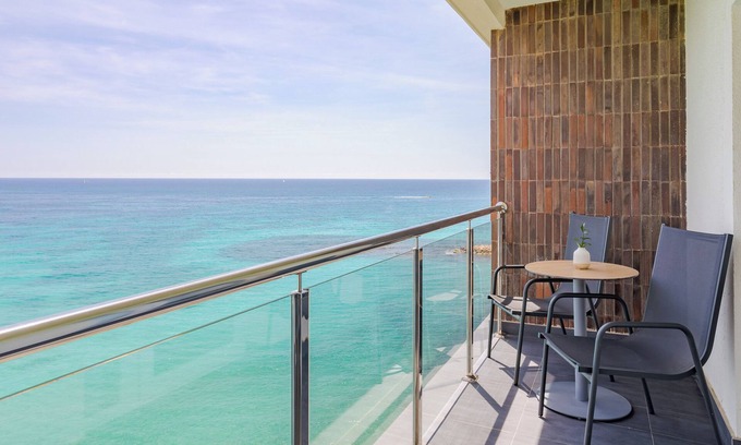 Centro de Alicante Hotel | The Level at Melia Alicante - Adults Only