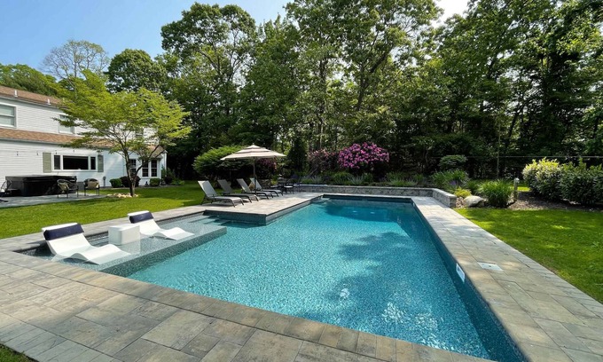 Wading River Casa | The Lindsay Luxurious Estate: Heated Pool, Hot Tub