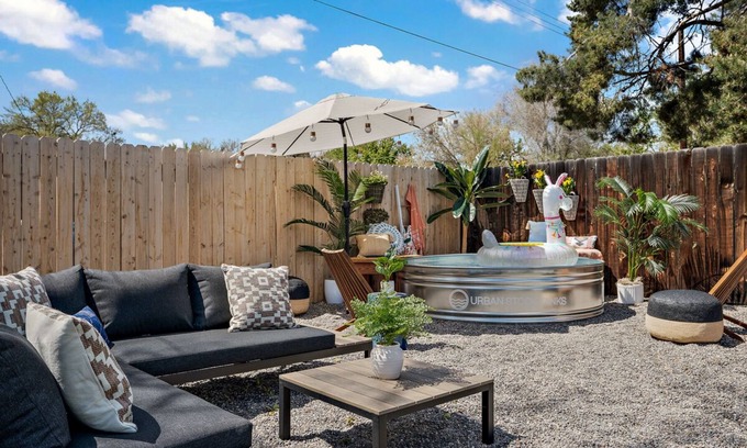 Sunset Casa | The Little Gem - North End with a Pool!
