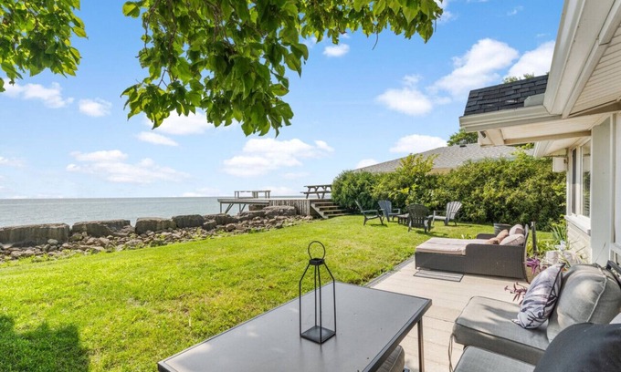 Leamington Apartamento | The Little House on Erie