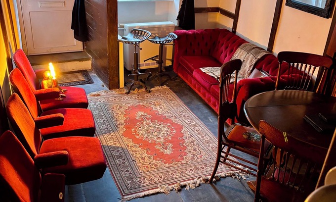 Machynlleth Casa | The Little Laura Ashley House