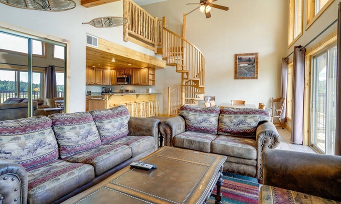 Meadow View Heights Apartamento | The Lodge at Duck Creek: DEER TRACKS SUITE