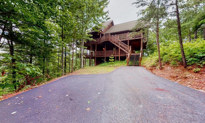 Wears Valley Casa | The Lodge at Wears Valley