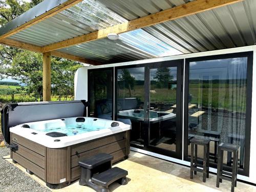 Coleraine Casa | The Lux Pod