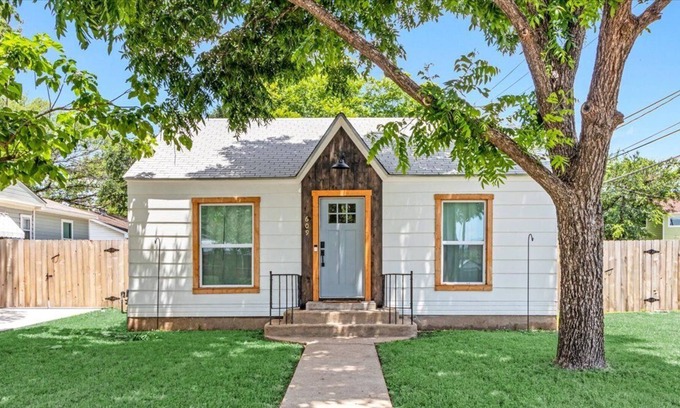 McGregor Casa | The McGregor Cottage - 2bd & 2ba