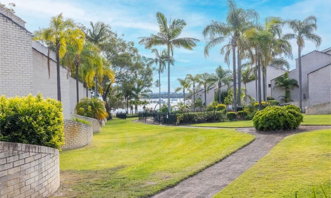 Soldiers Point Casa | The Moorings 18 4 Cromarty Rd Waterfront, Pool, Wifi & AirCon