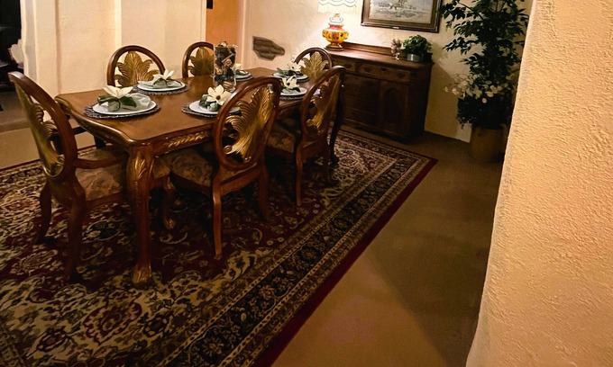 Tombstone Casa | The Moriah- An exquisitely decorated home with an 1800's look located in town.