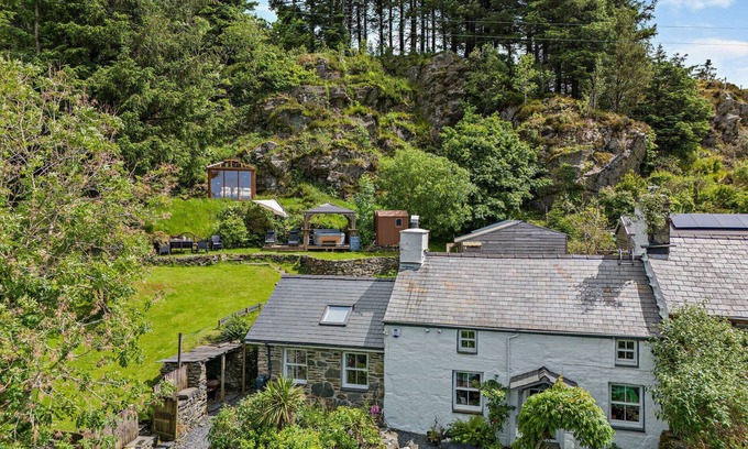 Rhiwbryfdir Casa | The Mountains House - Tres Habitaciones Casa, Capacidad 6