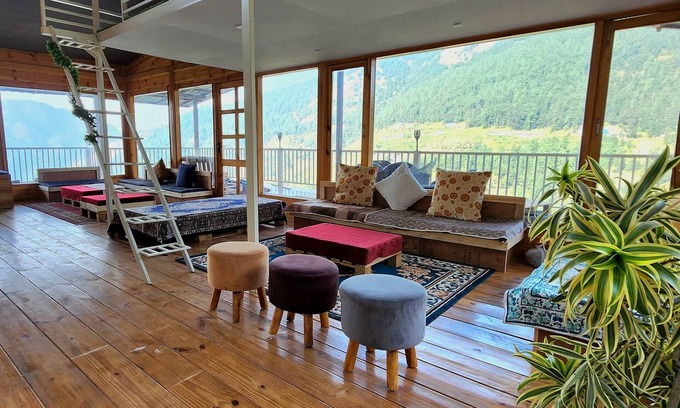 Naina Range Hotel | The Mystic Pines