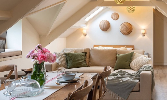 Stroud Cabaña | The Nest - pet friendly in Slad near Stroud
