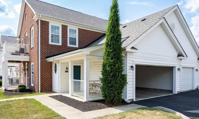 Summit Station Apartamento | The New Albany Retreat | 2-Car Garage | No Steps!