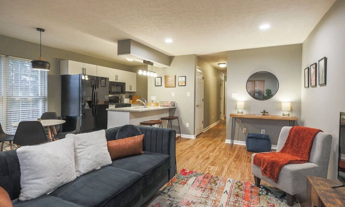 Martinsburg Casa | The New York'er 3 bedroom Duplex