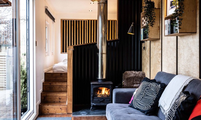 Exeter Cabina | The Nook: Tranquil Getaway with Hot Tub & Sauna