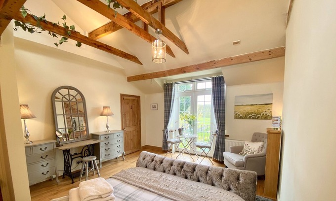 Chester-le-Street Otro | The Nutshell - Family Friendly - Dog Friendly - Near Beamish
