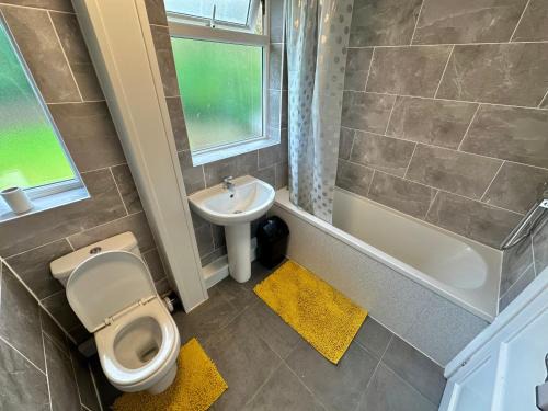 Wolverhampton Apartamento | The oak tree wolves