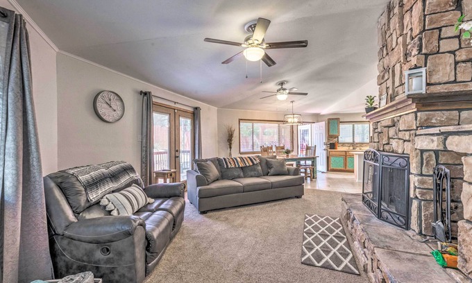 Ruidoso Downs Casa | The Octagon - Home Away From Home - Near the Race Track!