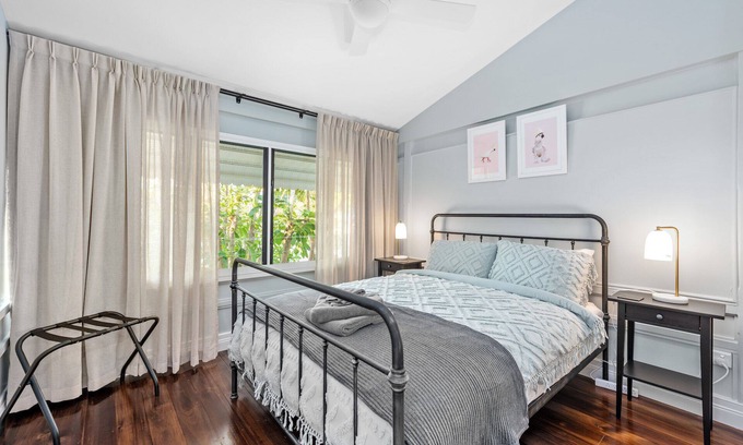 New Farm Apartamento | The Office! 1 Bed/1 Bath ~ New Farm