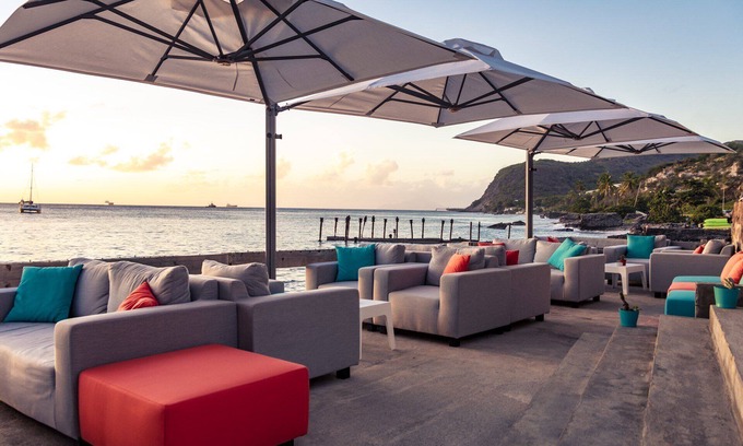 Oranjestad Hotel | The Old Gin House Hotel