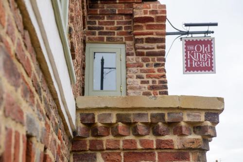 Frampton Hotel | The Old Kings Head