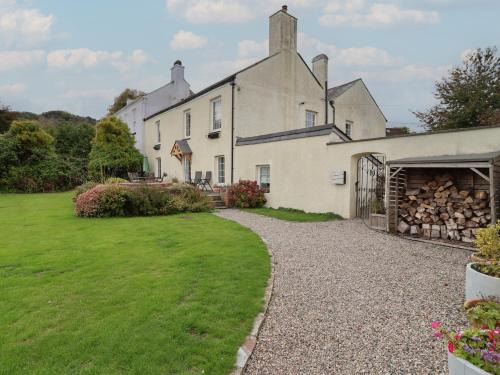 Lifton Casa | The Old Manor House
