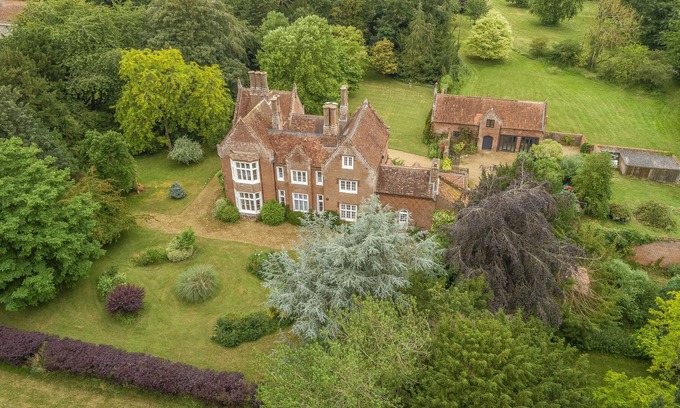 North Tuddenham Casa | The Old Rectory y Coach House son casas rurales de vacaciones situadas en su propio parque.