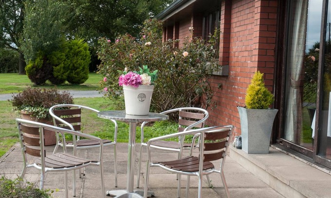 Ballydrain Hotel | The Old Schoolhouse Inn