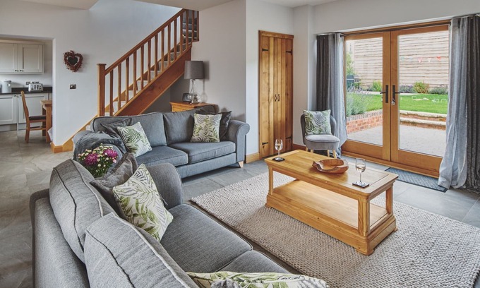 Whitney-on-Wye Cabaña | The Old Stables - Luxury Cottages