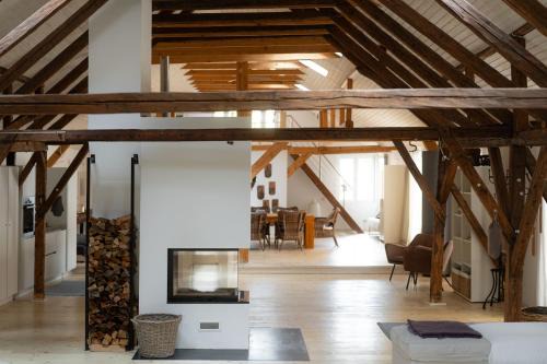 Fagaras Apartamento | The Open Space