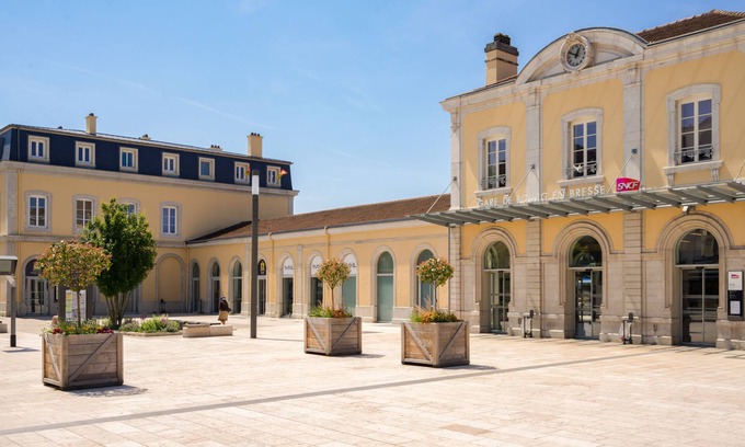 Bourg-en-Bresse Hotel | The Originals Boutique, Hôtel Terminus