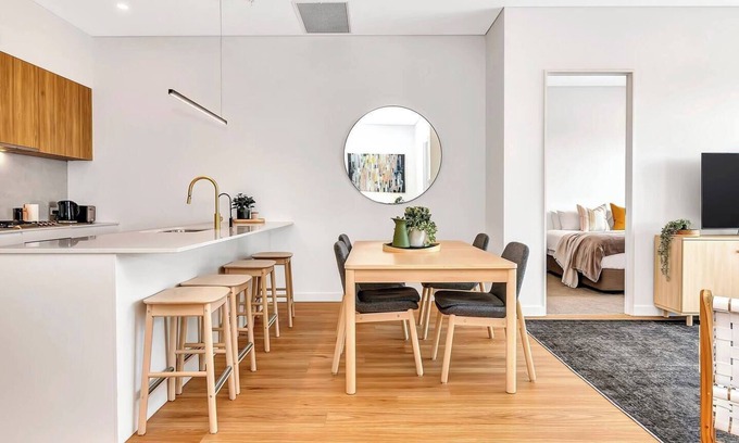 Parkside Apartamento | The Outlook Light filled Nordic Contemporary