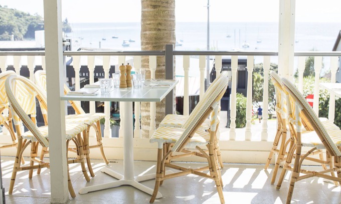 Oneroa Hotel | The Oyster Inn