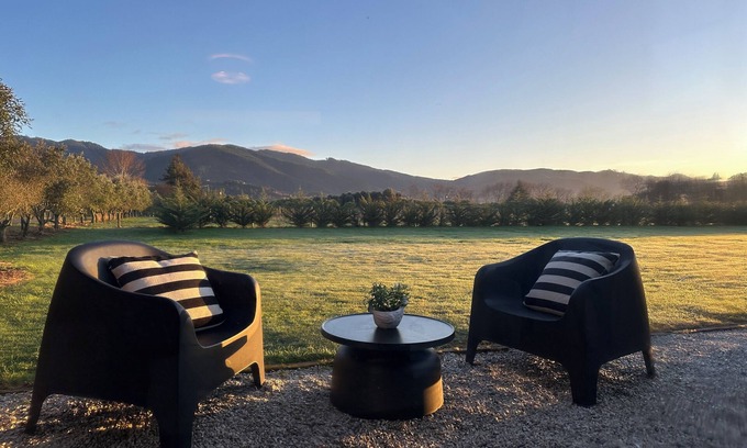 Renwick Casa | THE PACKING SHED - WITH BIKES 🚲 🚲