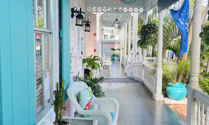 The Meadows Casa | The Palms Hotel
