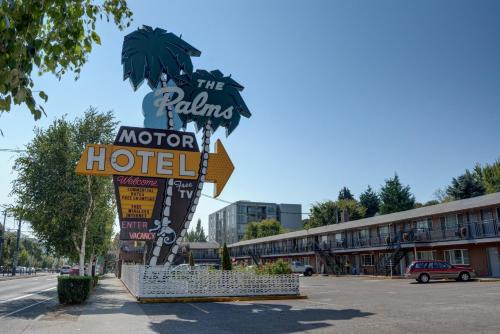 Overlook Hotel | The Palms Motel