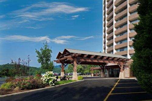 Gatlinburg Hotel | The Park Vista - A DoubleTree by Hilton Hotel - Gatlinburg