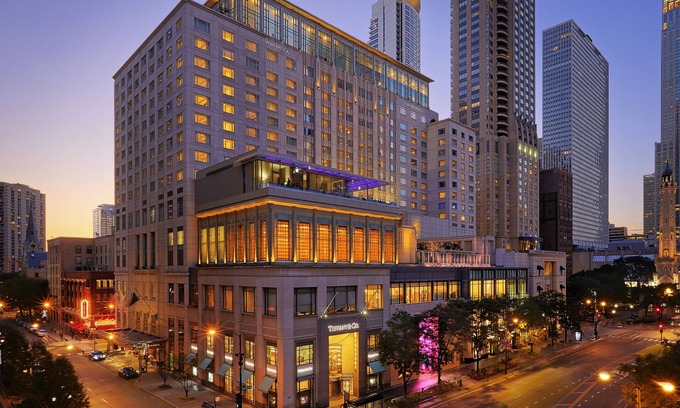 Near North Side Hotel | The Peninsula Chicago