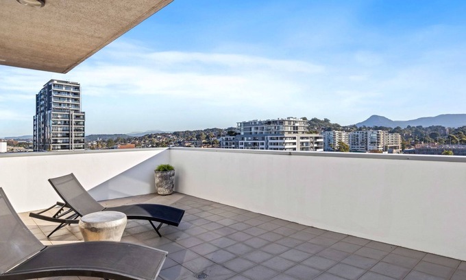 Wollongong CBD Casa | The Perch Gorgeous 3 Bedroom Penthouse