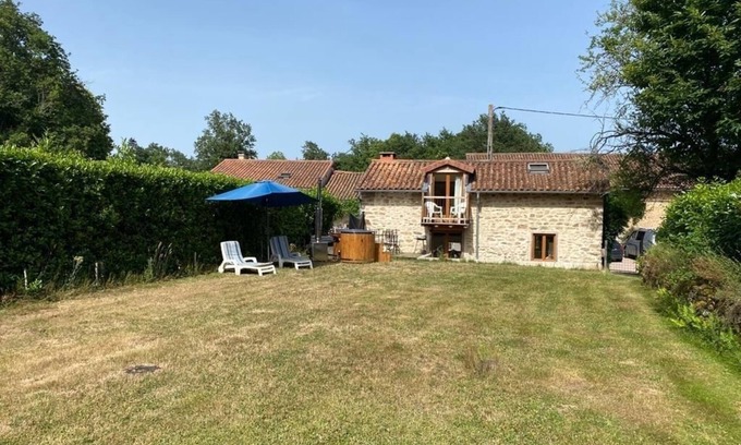 Abjat-sur-Bandiat Casa | The perfect Couple's Retreat
