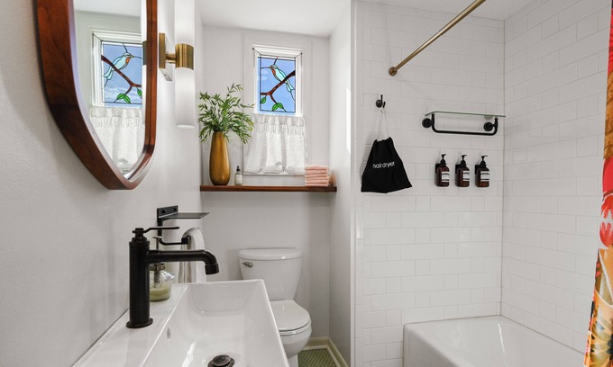 Lawrenceburg Casa | The Perfect Stay in Downtown Lawrenceburg - Creation Museum - Perfect North